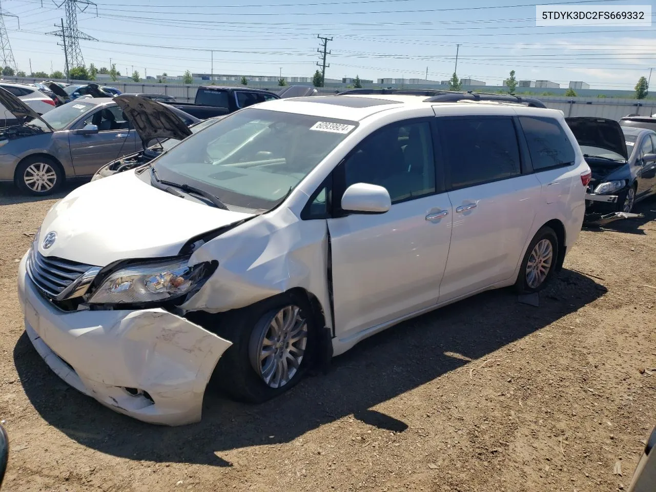 5TDYK3DC2FS669332 2015 Toyota Sienna Xle