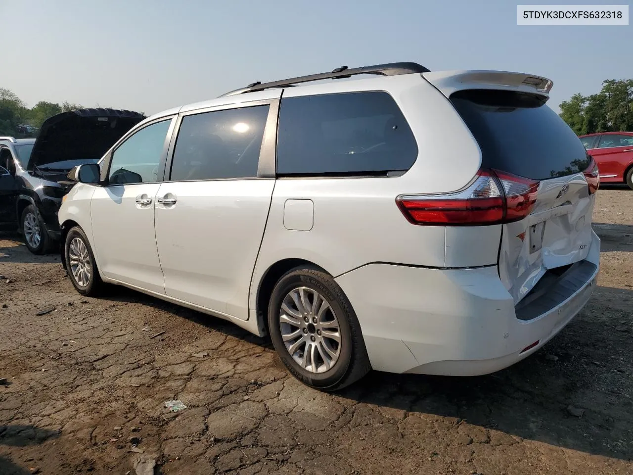 2015 Toyota Sienna Xle VIN: 5TDYK3DCXFS632318 Lot: 65630174