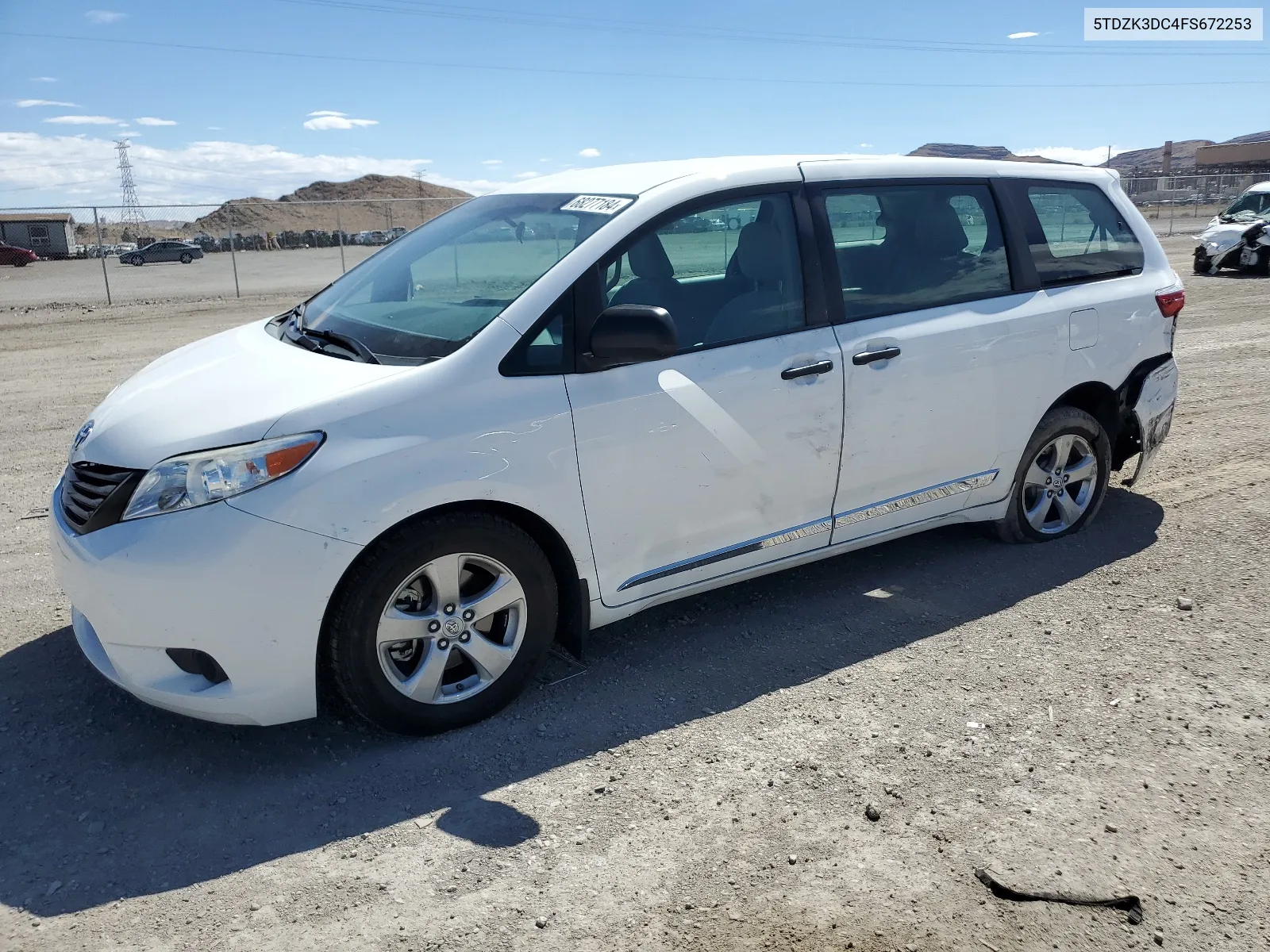 2015 Toyota Sienna VIN: 5TDZK3DC4FS672253 Lot: 68277184