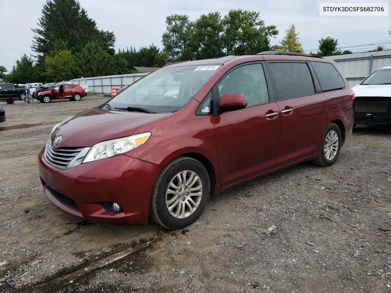 5TDYK3DC5FS682706 2015 Toyota Sienna Xle