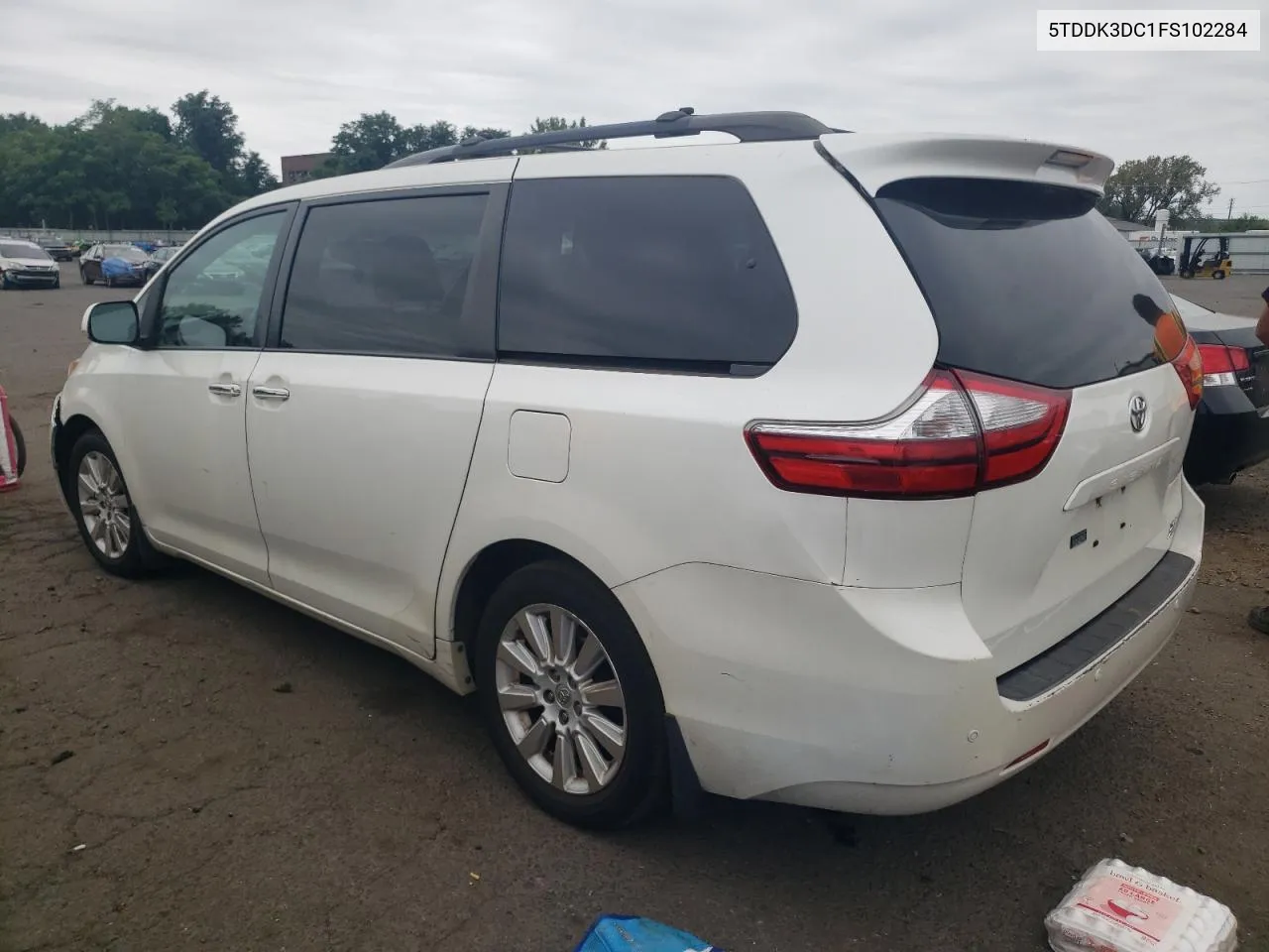 5TDDK3DC1FS102284 2015 Toyota Sienna Xle