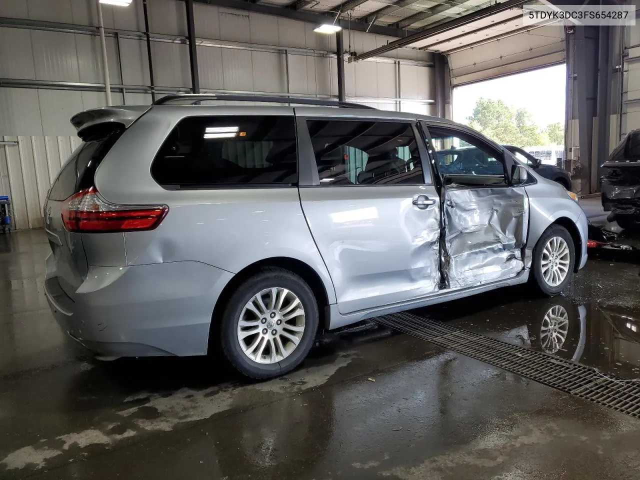 2015 Toyota Sienna Xle VIN: 5TDYK3DC3FS654287 Lot: 69669084