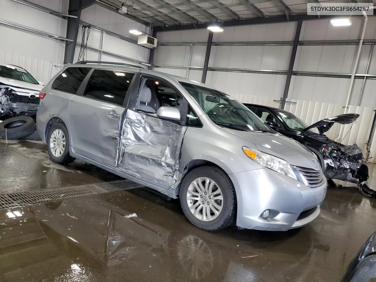 5TDYK3DC3FS654287 2015 Toyota Sienna Xle