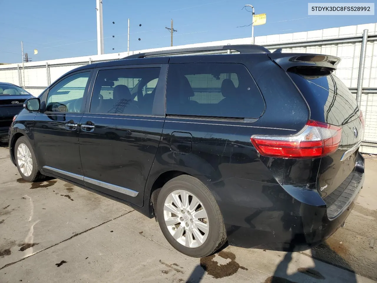 2015 Toyota Sienna Xle VIN: 5TDYK3DC8FS528992 Lot: 70448054