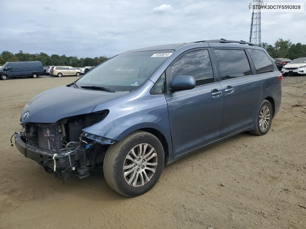 2015 Toyota Sienna Xle VIN: 5TDYK3DC7FS592828 Lot: 71533014