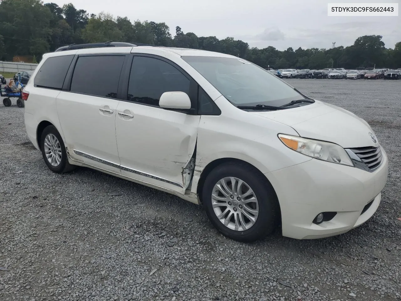 5TDYK3DC9FS662443 2015 Toyota Sienna Xle