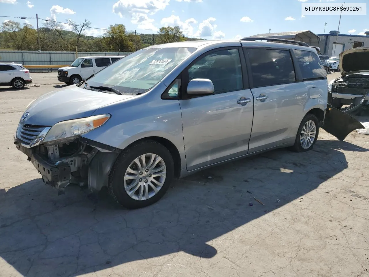 2015 Toyota Sienna Xle VIN: 5TDYK3DC8FS690251 Lot: 72374164