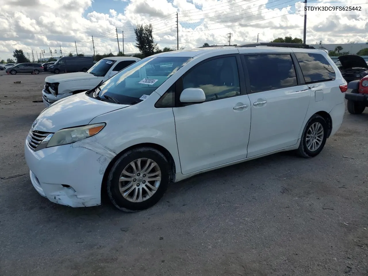 2015 Toyota Sienna Xle VIN: 5TDYK3DC9FS625442 Lot: 72920034