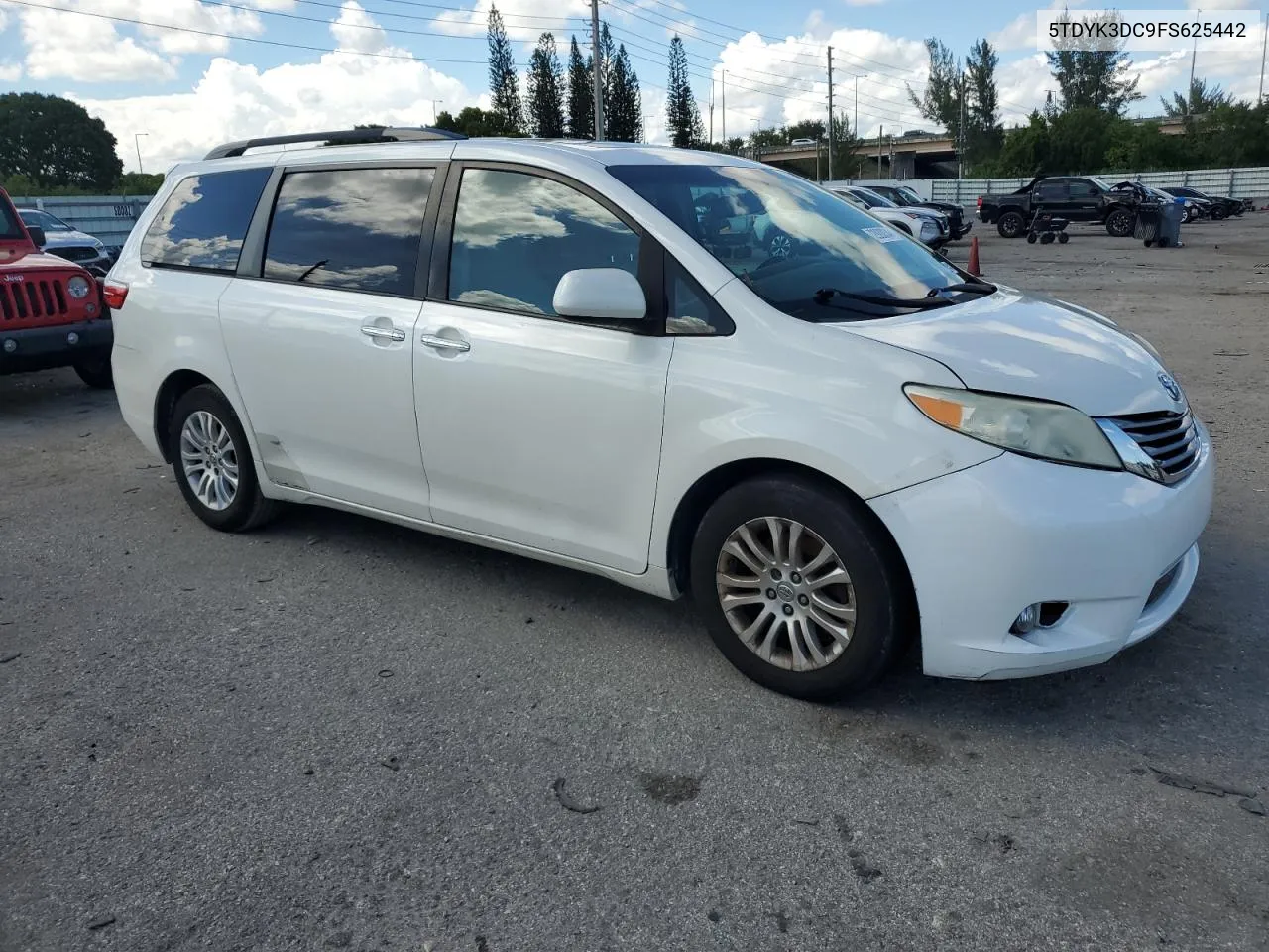 2015 Toyota Sienna Xle VIN: 5TDYK3DC9FS625442 Lot: 72920034