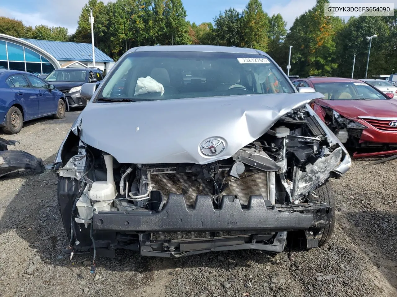 5TDYK3DC6FS654090 2015 Toyota Sienna Xle