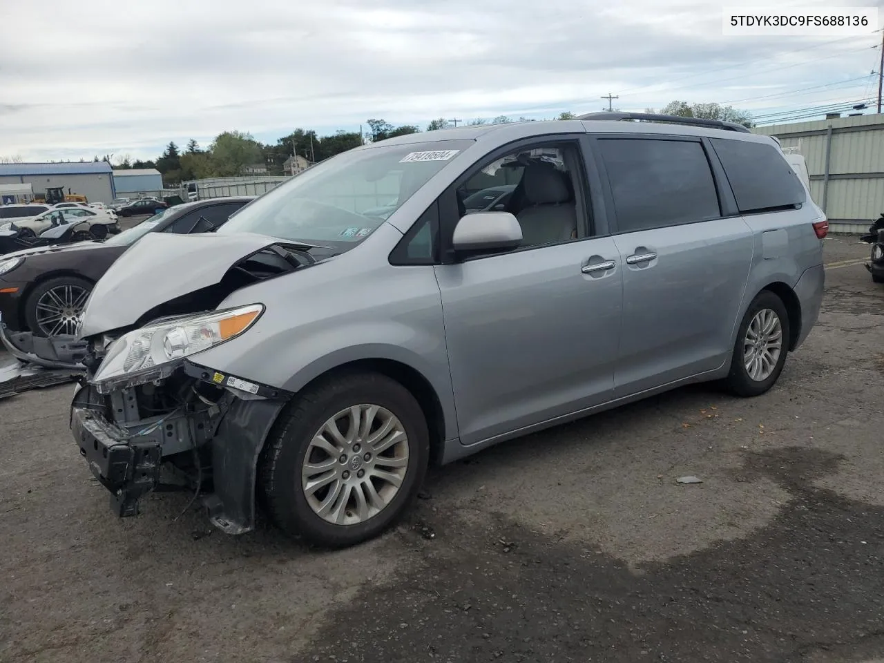 5TDYK3DC9FS688136 2015 Toyota Sienna Xle