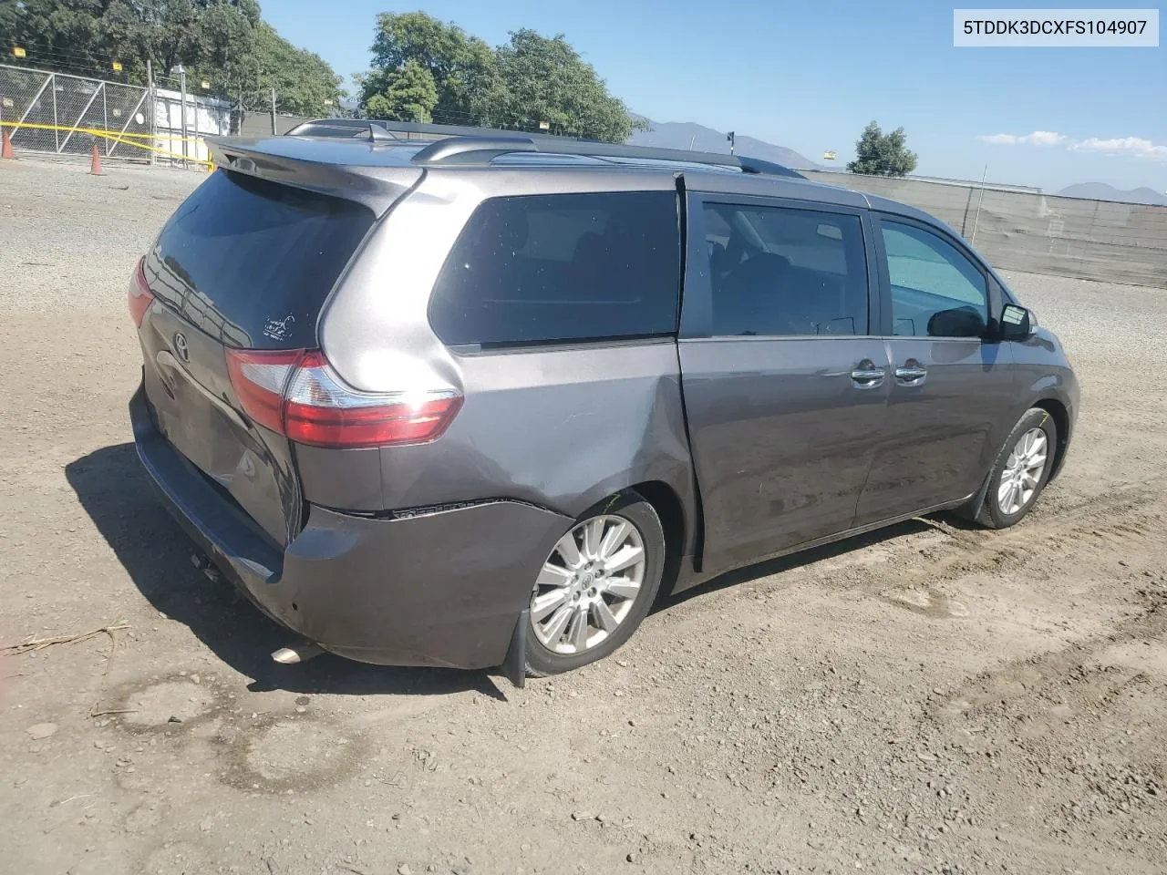 2015 Toyota Sienna Xle VIN: 5TDDK3DCXFS104907 Lot: 73595864