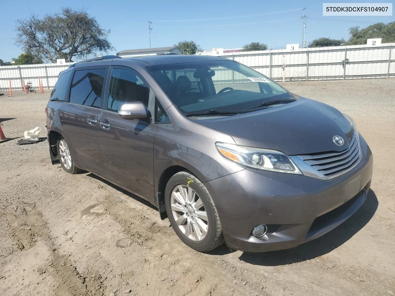 2015 Toyota Sienna Xle VIN: 5TDDK3DCXFS104907 Lot: 73595864