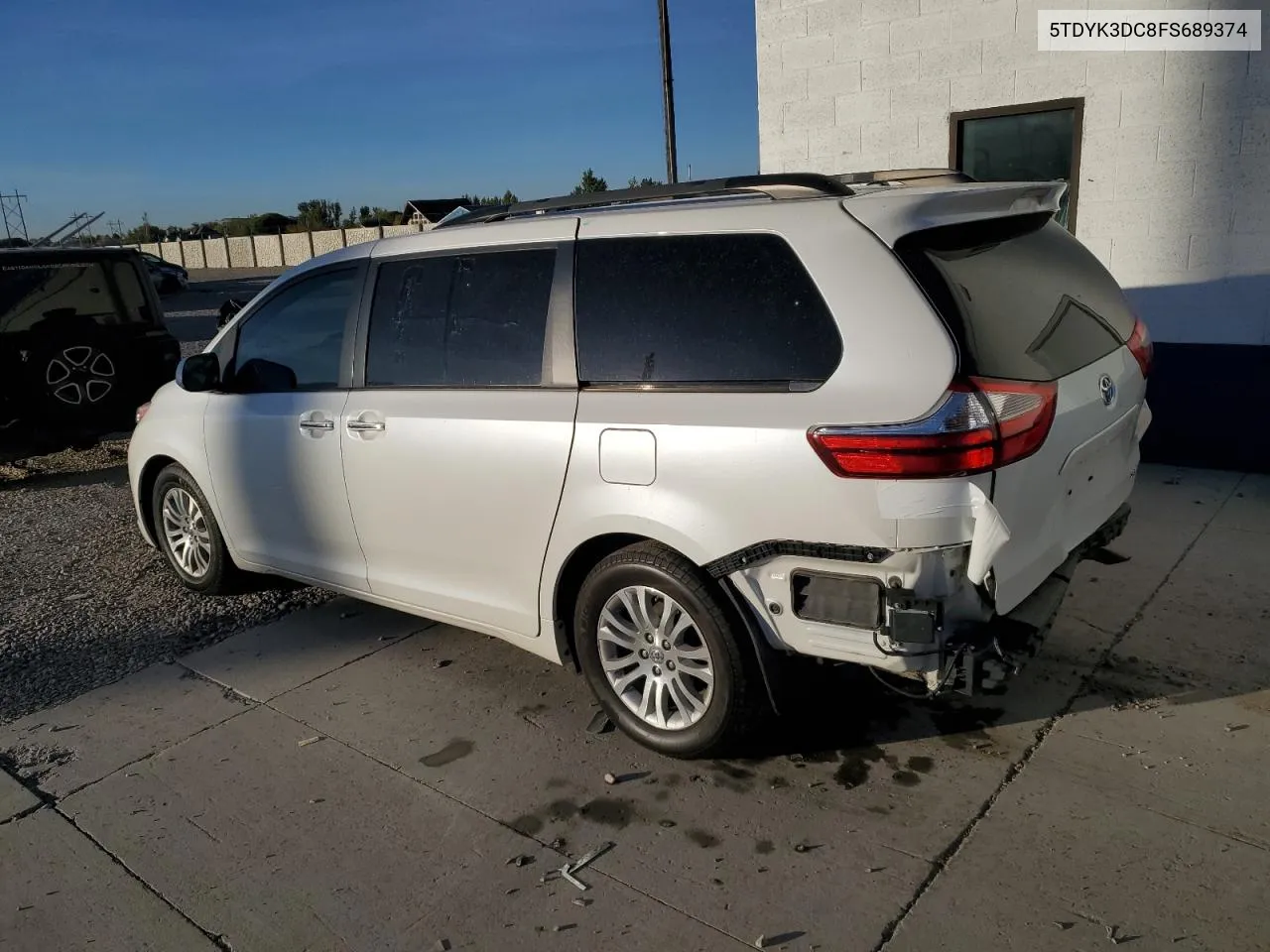 2015 Toyota Sienna Xle VIN: 5TDYK3DC8FS689374 Lot: 73606944