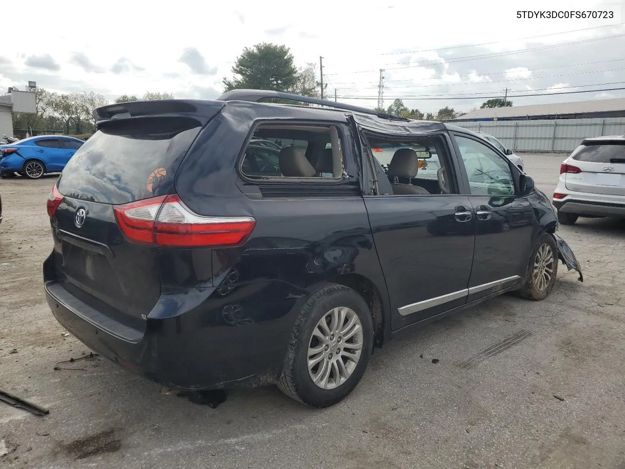 5TDYK3DC0FS670723 2015 Toyota Sienna Xle