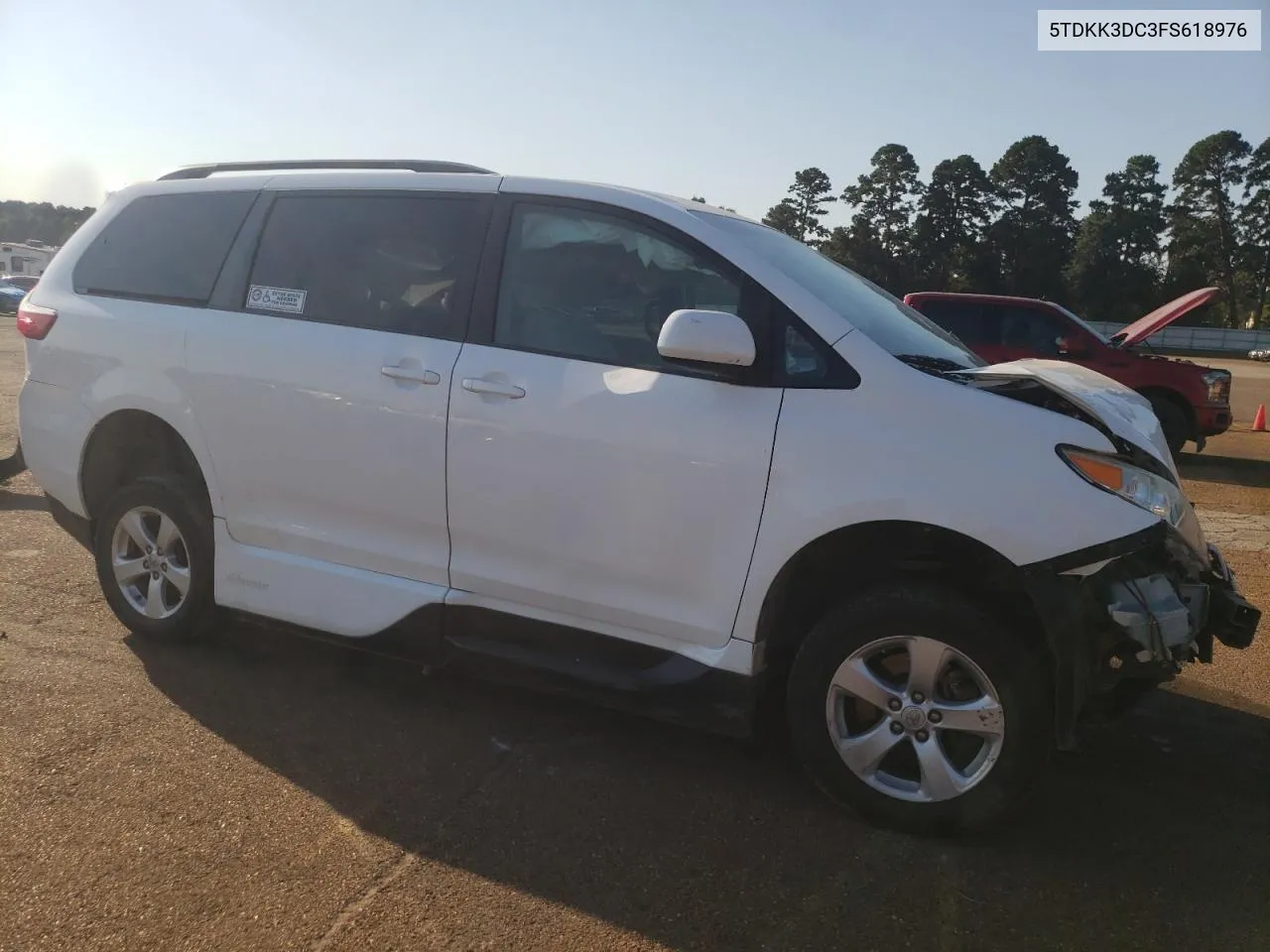 2015 Toyota Sienna Le VIN: 5TDKK3DC3FS618976 Lot: 75415374