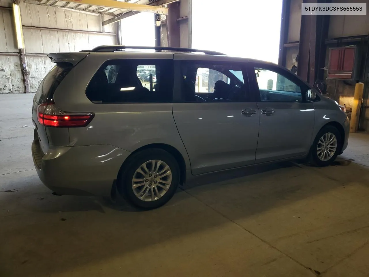 2015 Toyota Sienna Xle VIN: 5TDYK3DC3FS666553 Lot: 75528164