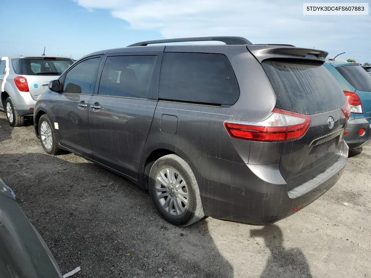 5TDYK3DC4FS607883 2015 Toyota Sienna Xle