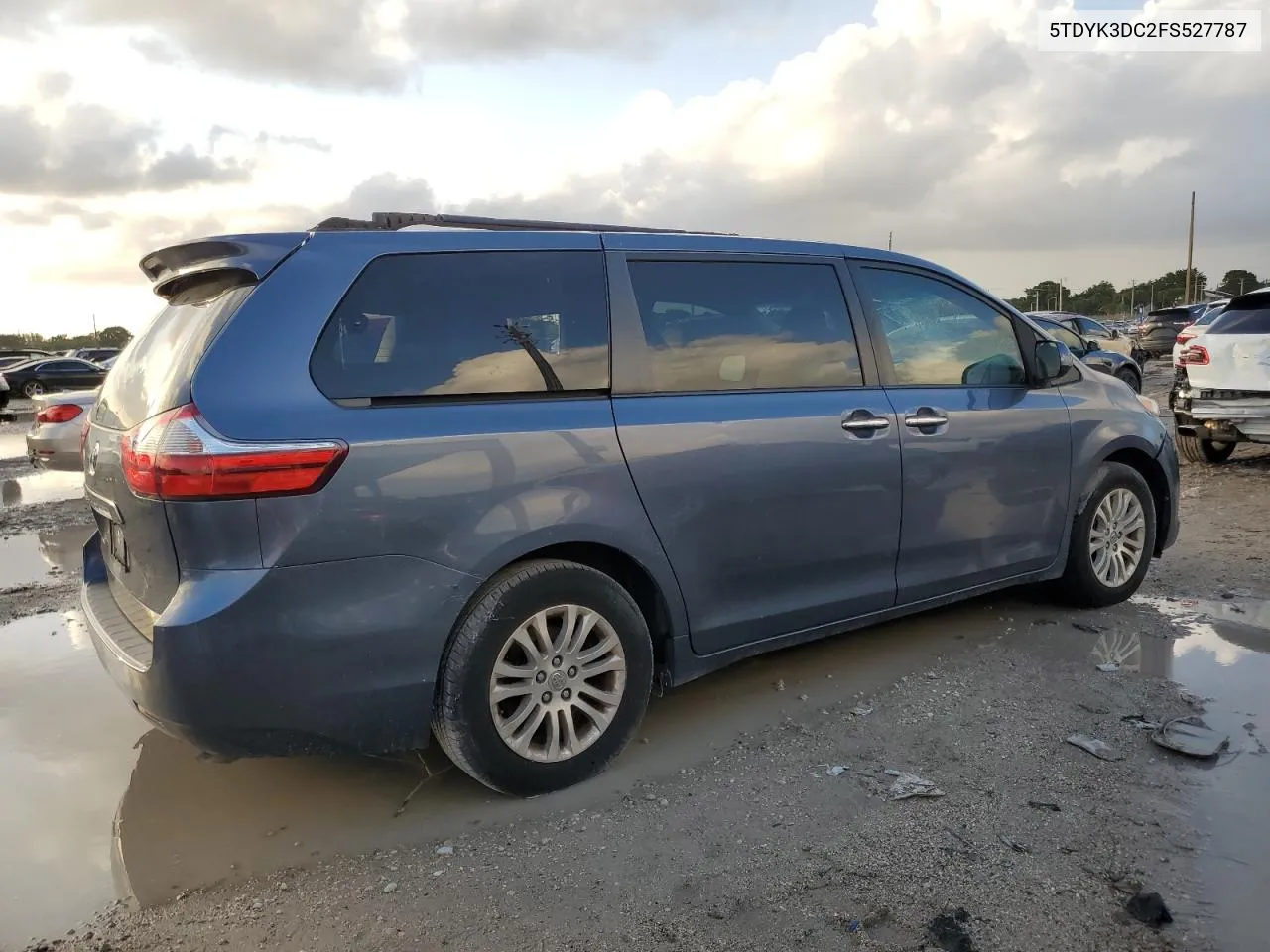 2015 Toyota Sienna Xle VIN: 5TDYK3DC2FS527787 Lot: 76639554