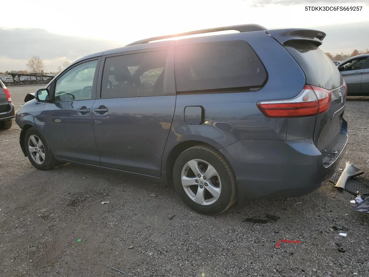 2015 Toyota Sienna Le VIN: 5TDKK3DC6FS669257 Lot: 77169074