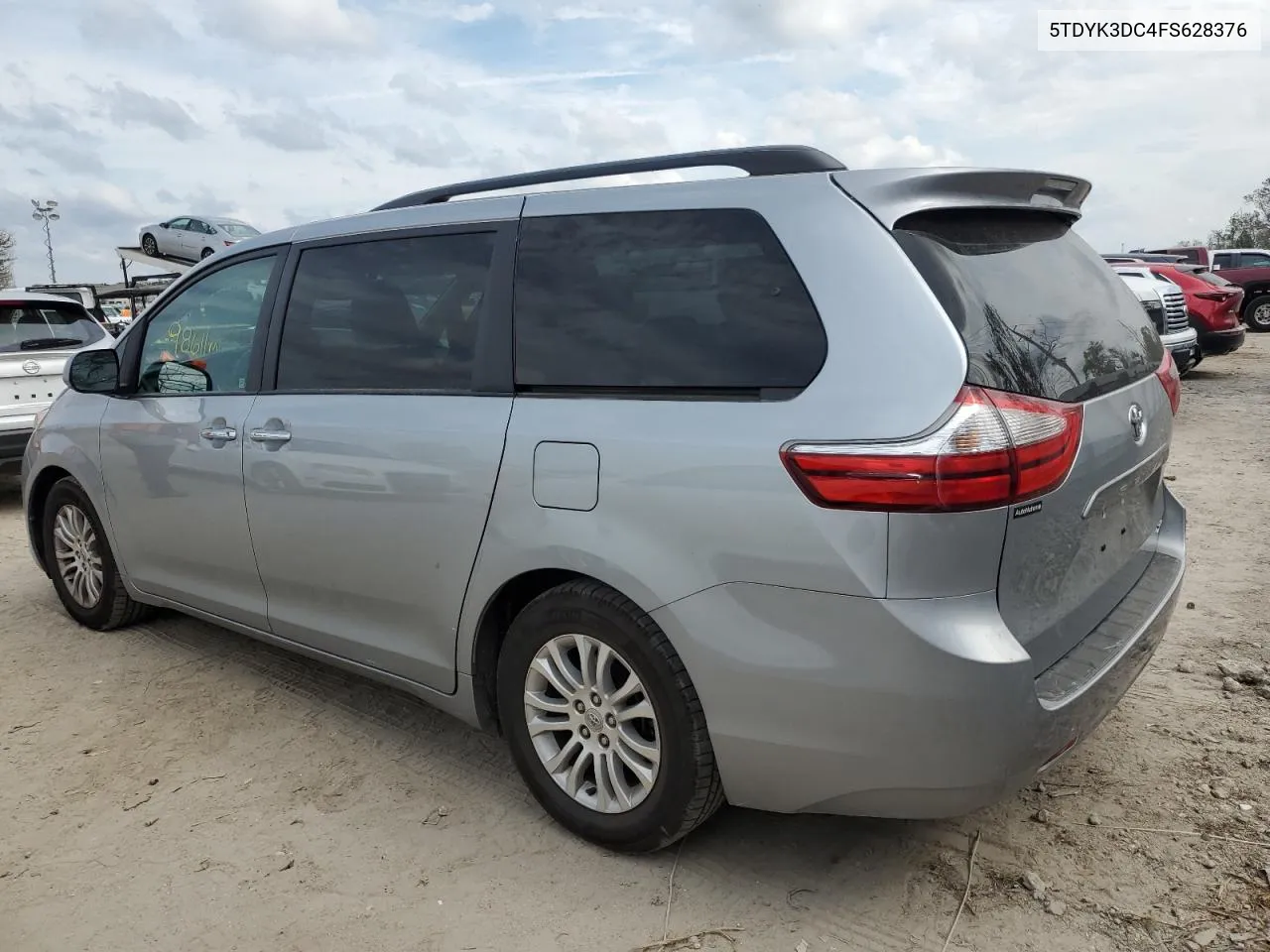 2015 Toyota Sienna Xle VIN: 5TDYK3DC4FS628376 Lot: 77223674