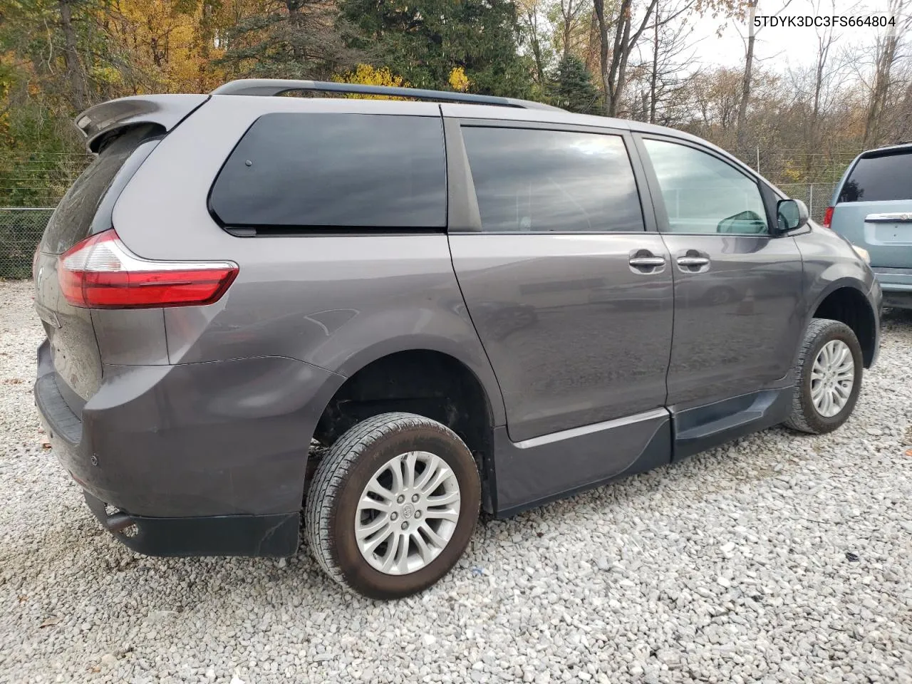 2015 Toyota Sienna Xle VIN: 5TDYK3DC3FS664804 Lot: 77622464