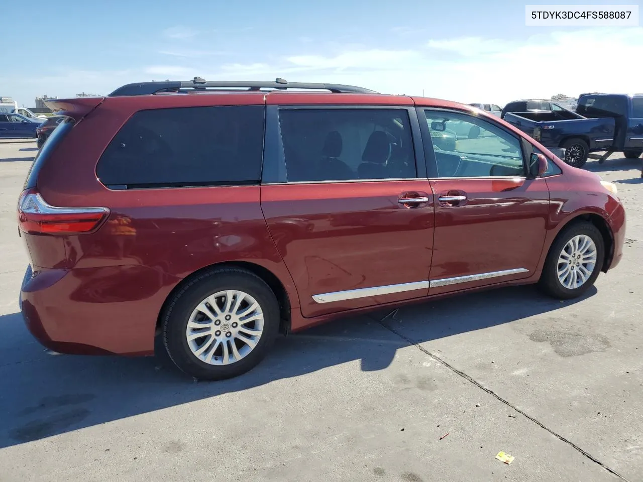 2015 Toyota Sienna Xle VIN: 5TDYK3DC4FS588087 Lot: 77676214