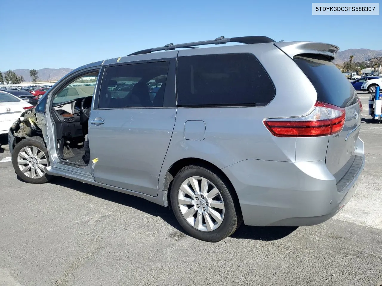 2015 Toyota Sienna Xle VIN: 5TDYK3DC3FS588307 Lot: 79935484