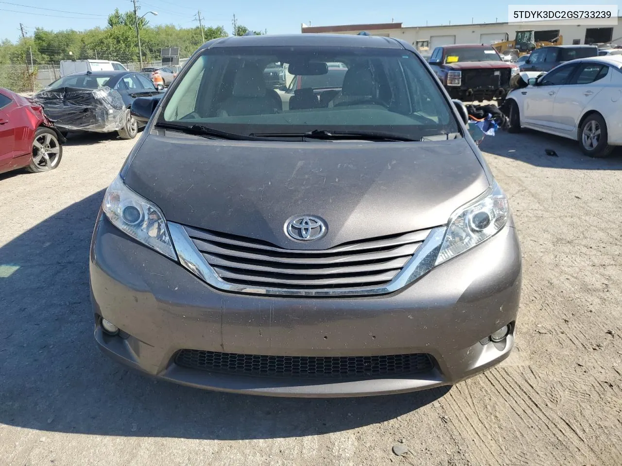 5TDYK3DC2GS733239 2016 Toyota Sienna Xle