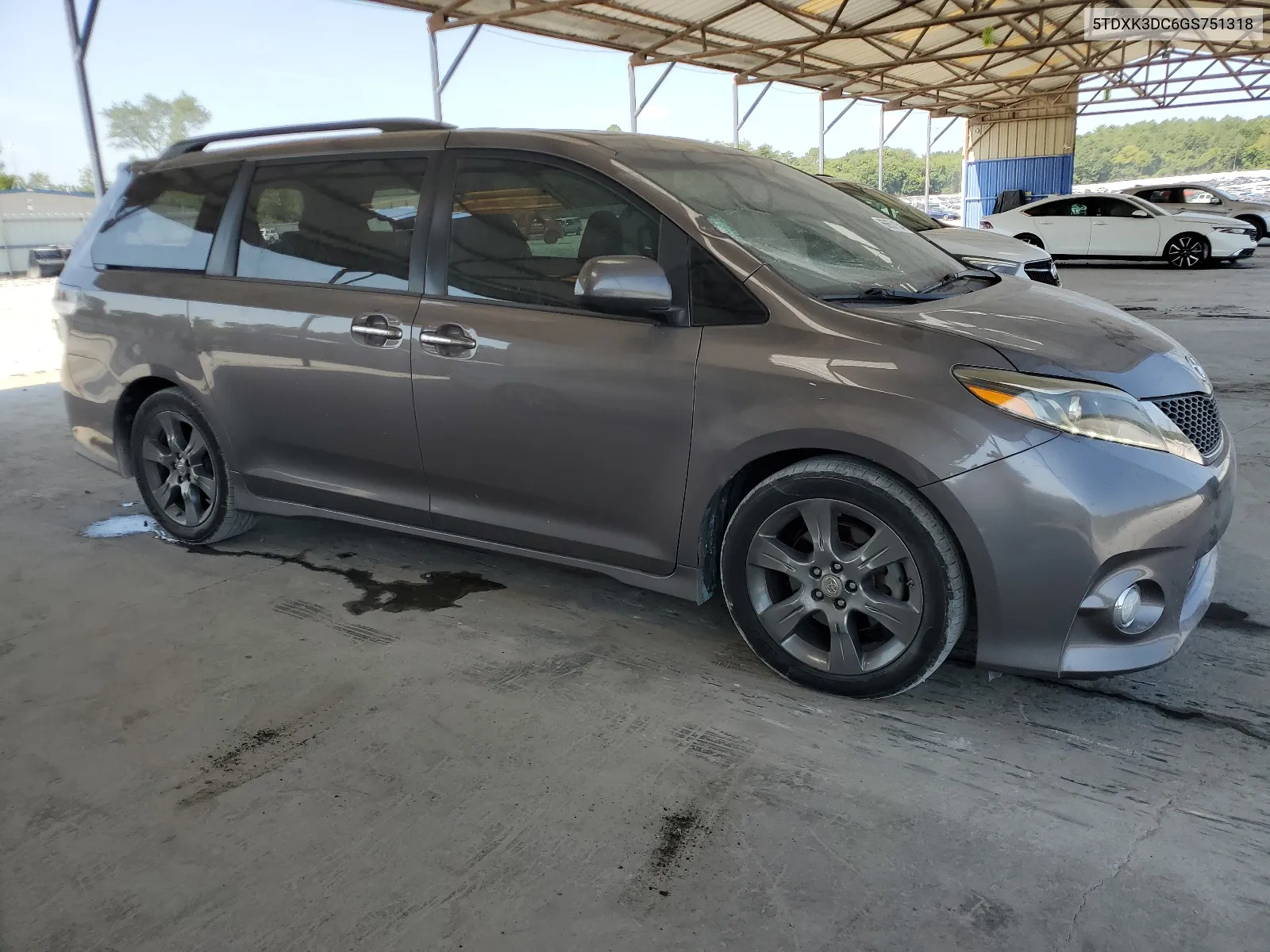 5TDXK3DC6GS751318 2016 Toyota Sienna Se