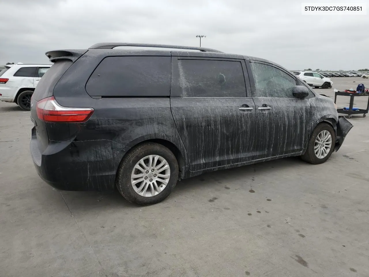 2016 Toyota Sienna Xle VIN: 5TDYK3DC7GS740851 Lot: 68798024