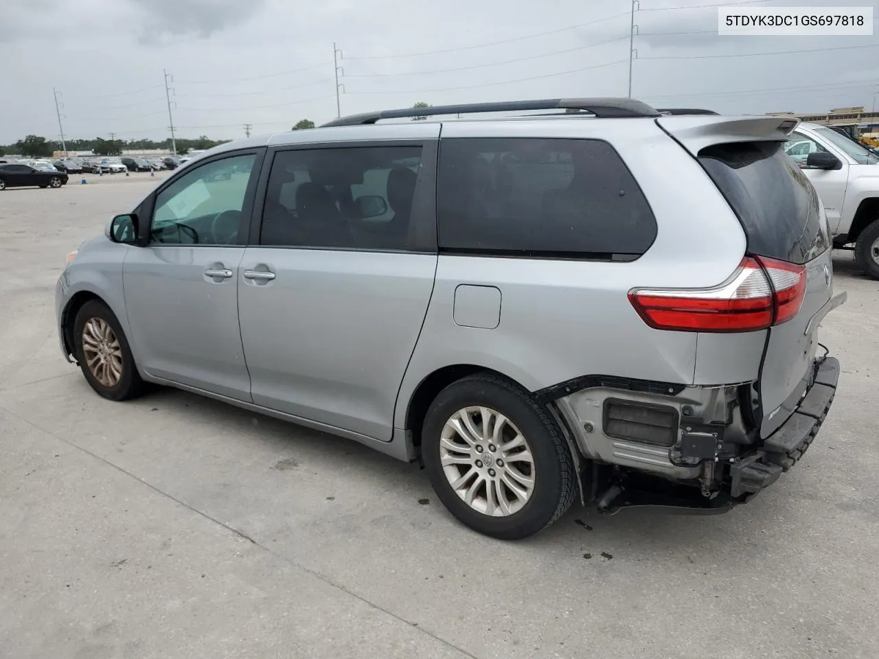 5TDYK3DC1GS697818 2016 Toyota Sienna Xle