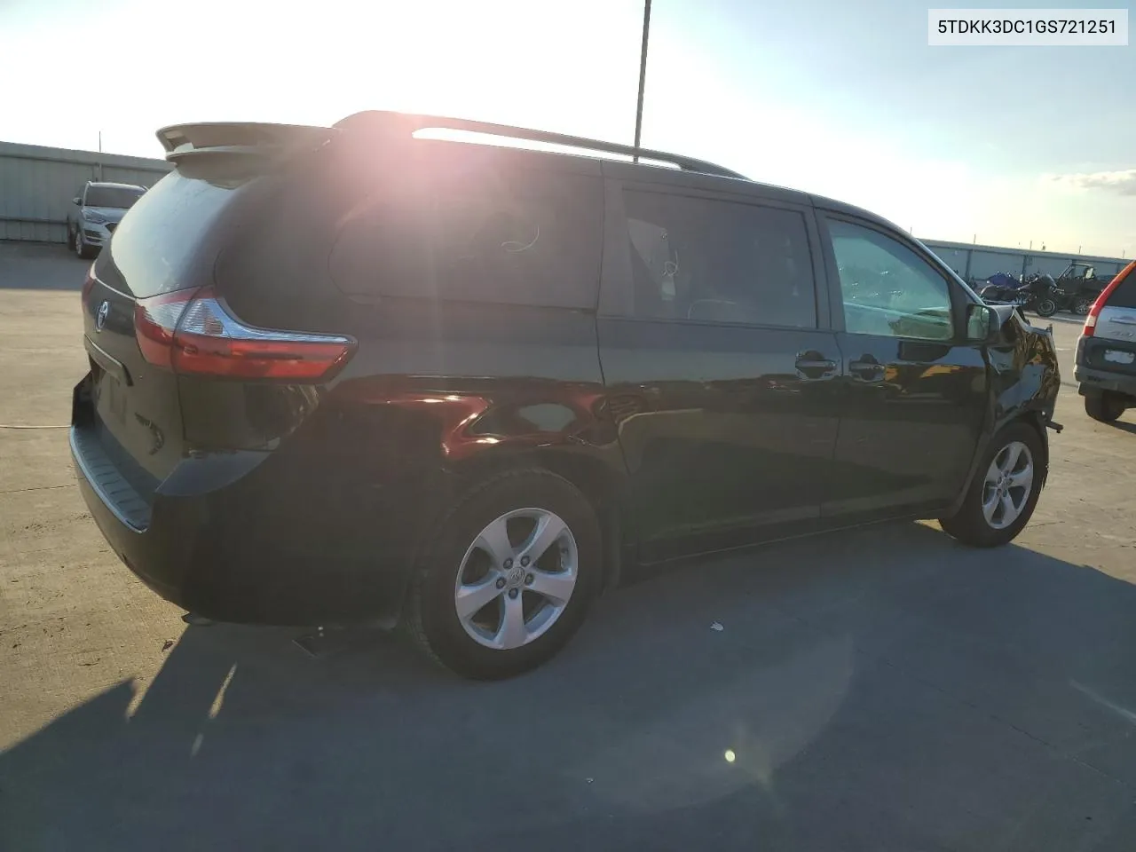 5TDKK3DC1GS721251 2016 Toyota Sienna Le