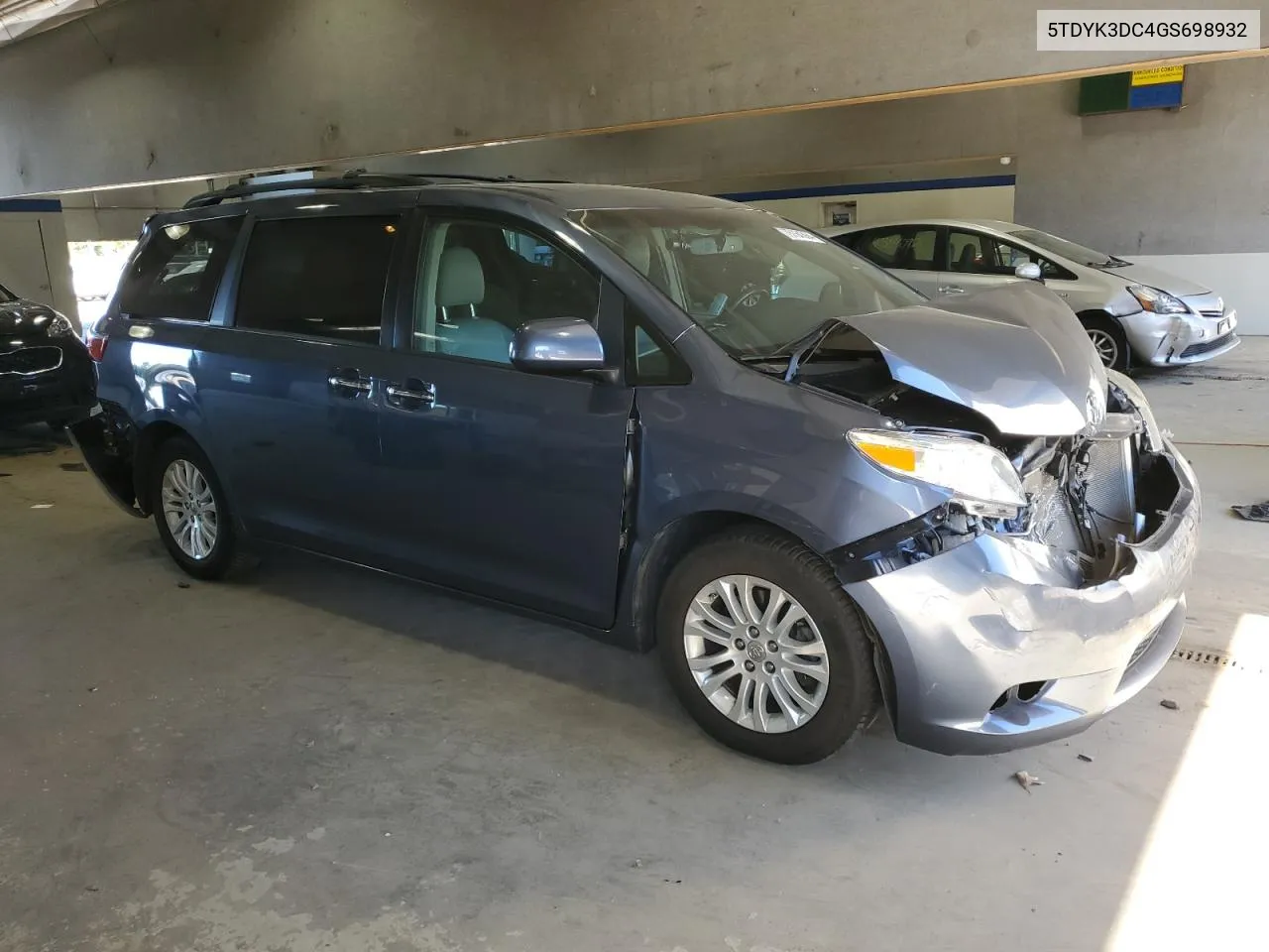 2016 Toyota Sienna Xle VIN: 5TDYK3DC4GS698932 Lot: 75164364