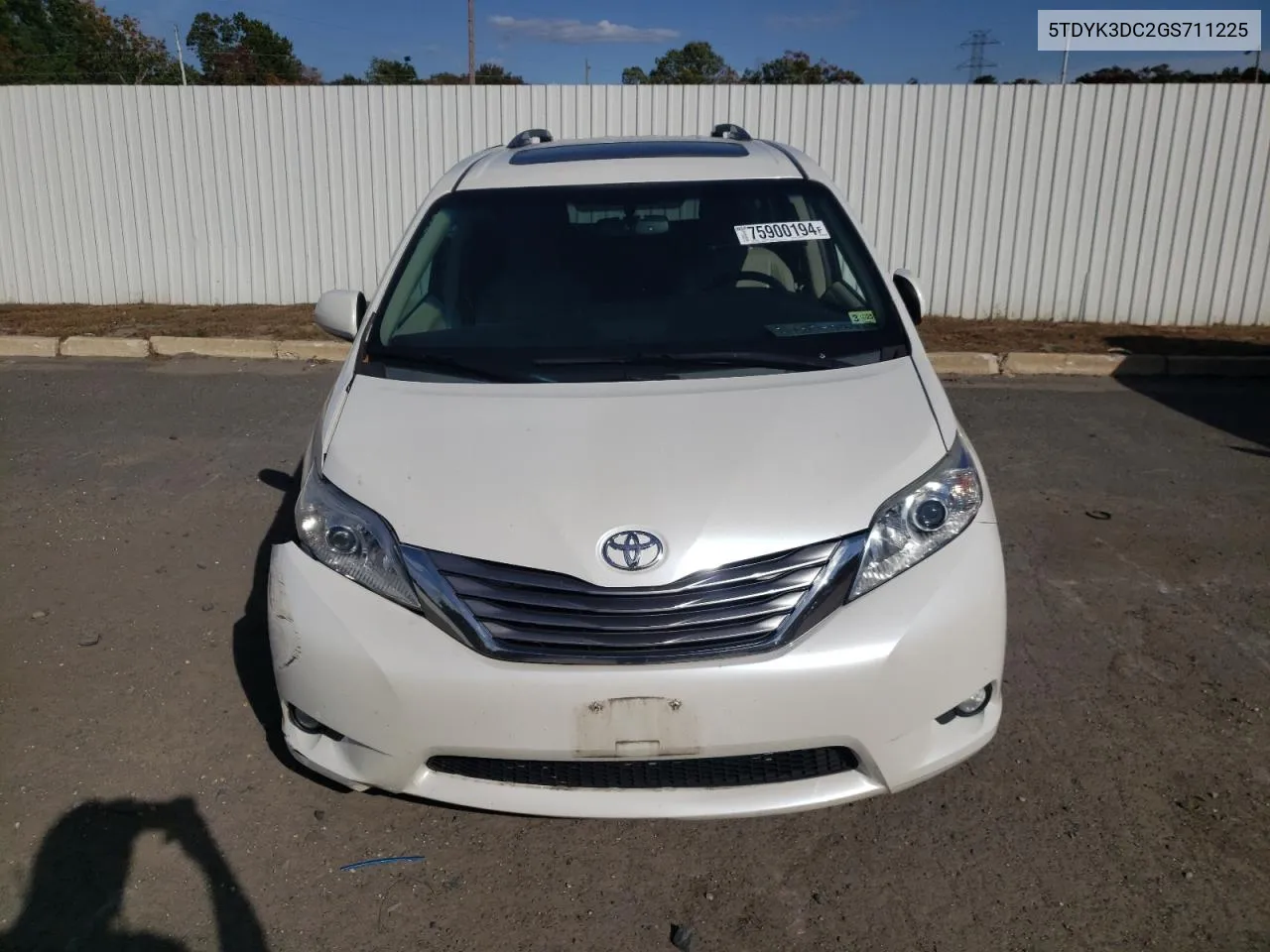 2016 Toyota Sienna Xle VIN: 5TDYK3DC2GS711225 Lot: 75900194