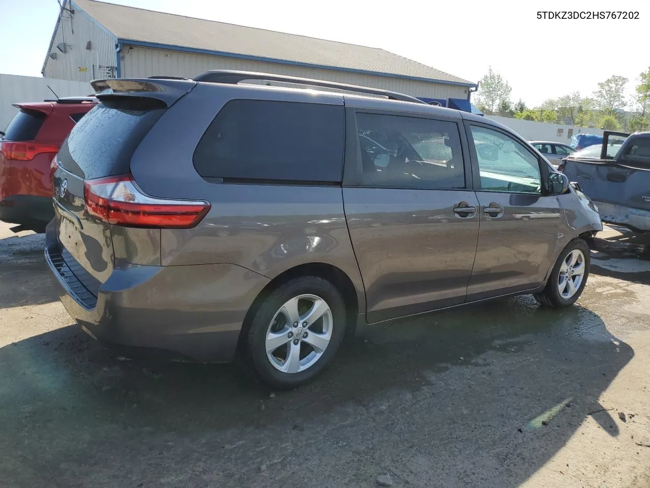 2017 Toyota Sienna Le VIN: 5TDKZ3DC2HS767202 Lot: 52597654