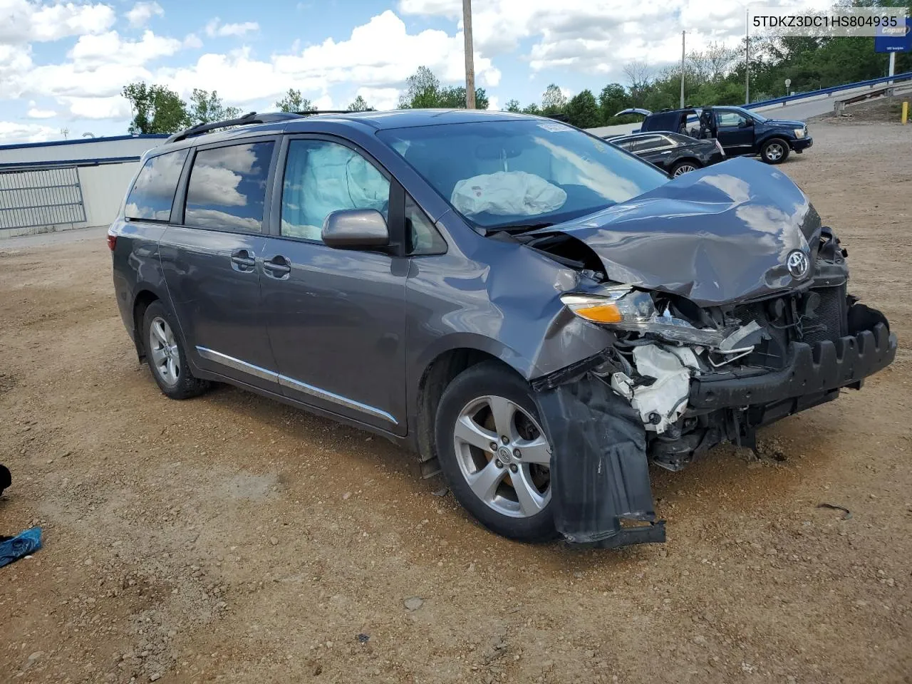 2017 Toyota Sienna Le VIN: 5TDKZ3DC1HS804935 Lot: 54327274