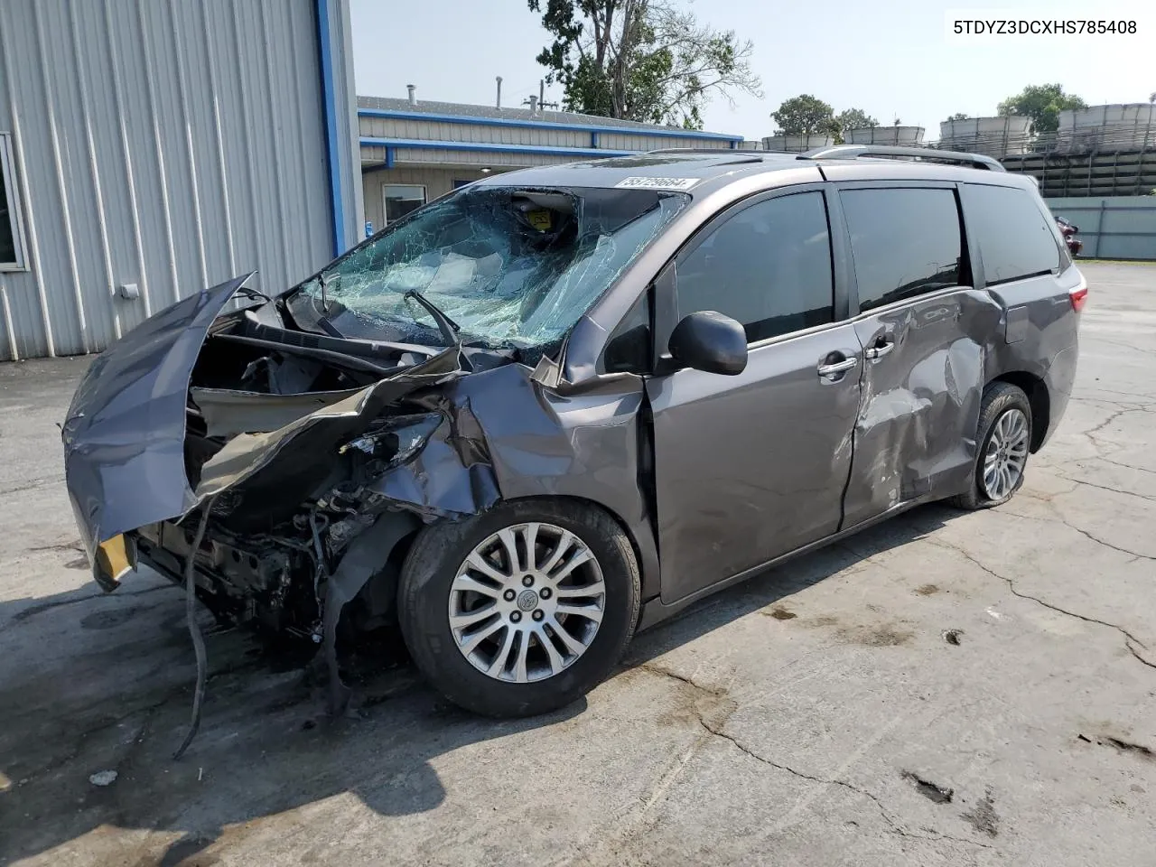 5TDYZ3DCXHS785408 2017 Toyota Sienna Xle