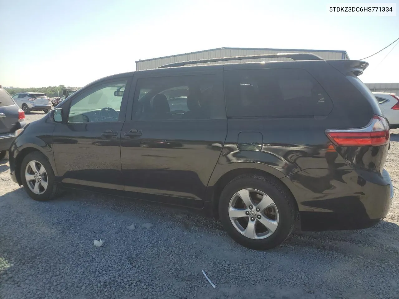 5TDKZ3DC6HS771334 2017 Toyota Sienna Le