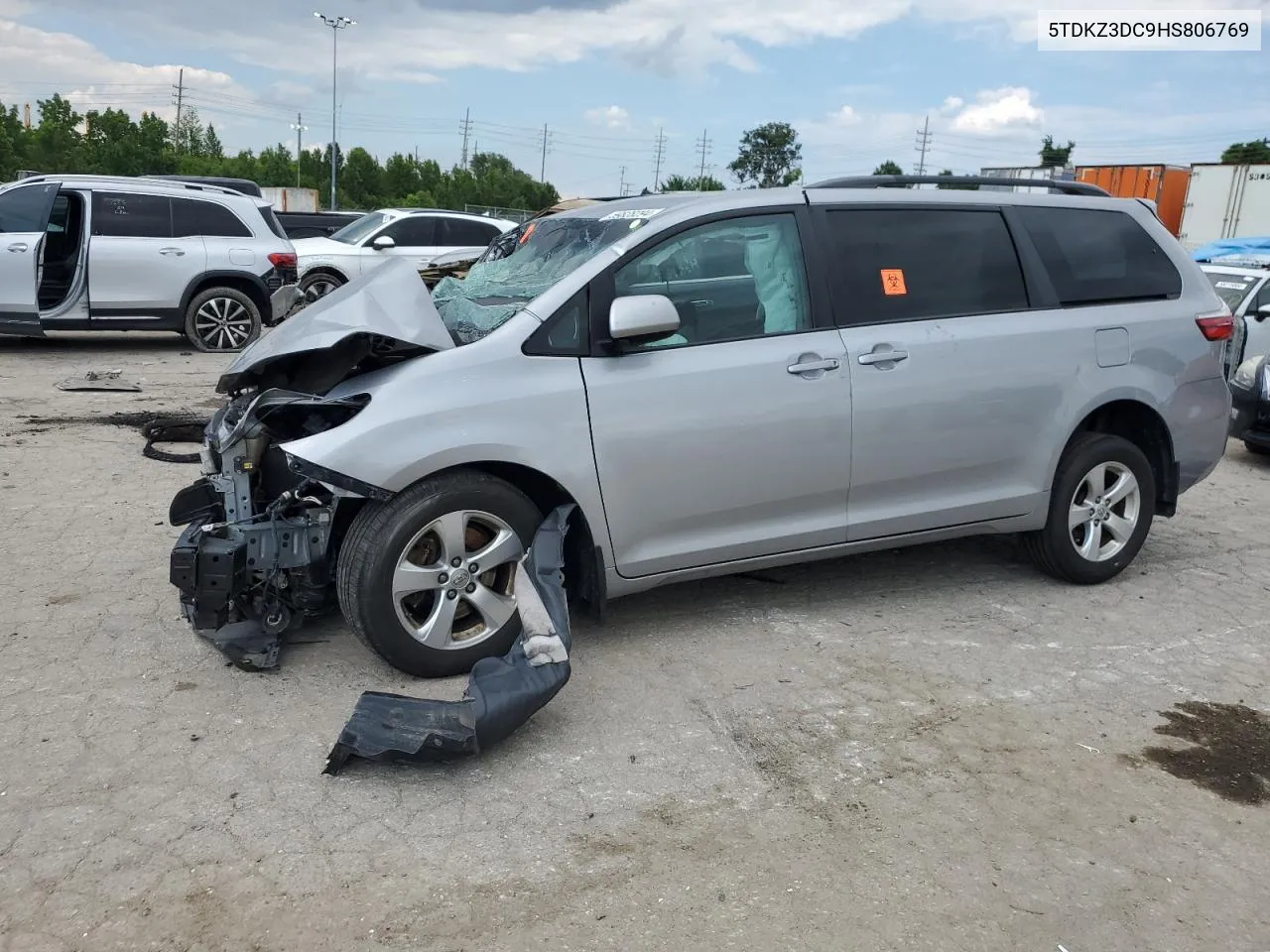 2017 Toyota Sienna Le VIN: 5TDKZ3DC9HS806769 Lot: 59828294