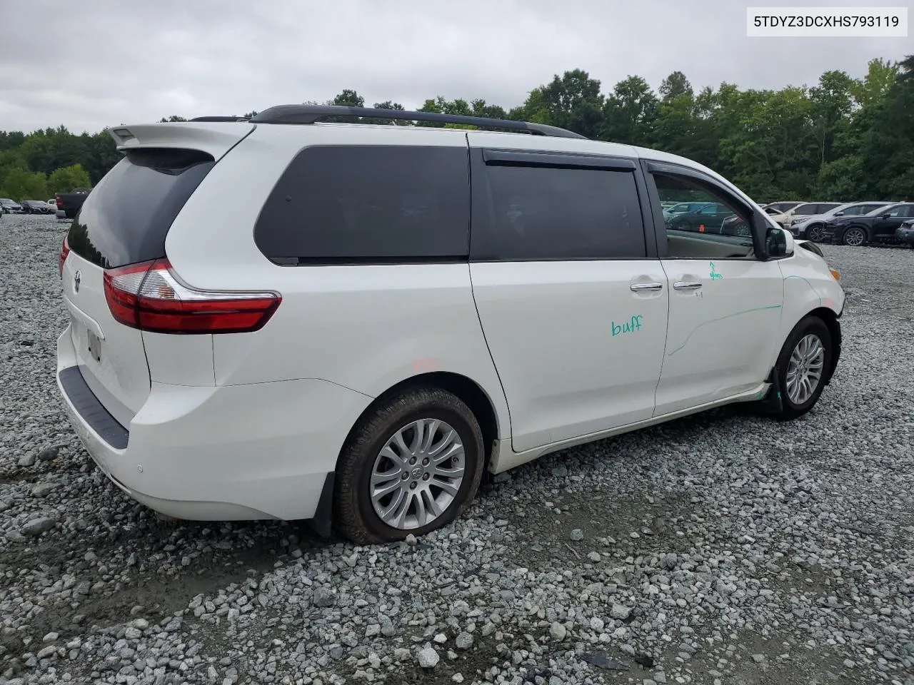 5TDYZ3DCXHS793119 2017 Toyota Sienna Xle