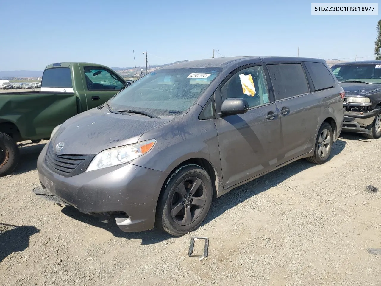 2017 Toyota Sienna VIN: 5TDZZ3DC1HS818977 Lot: 62487024