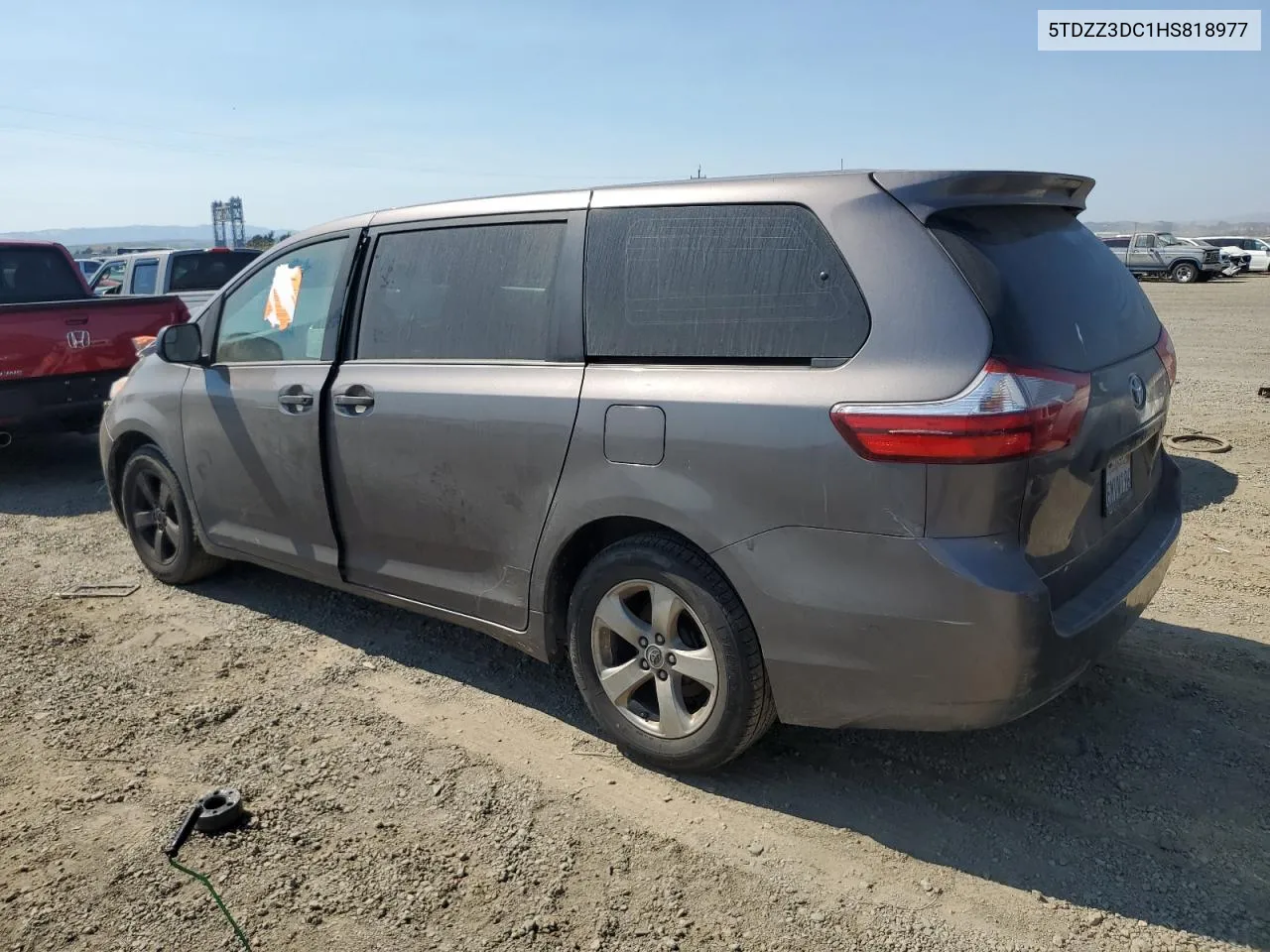 2017 Toyota Sienna VIN: 5TDZZ3DC1HS818977 Lot: 62487024