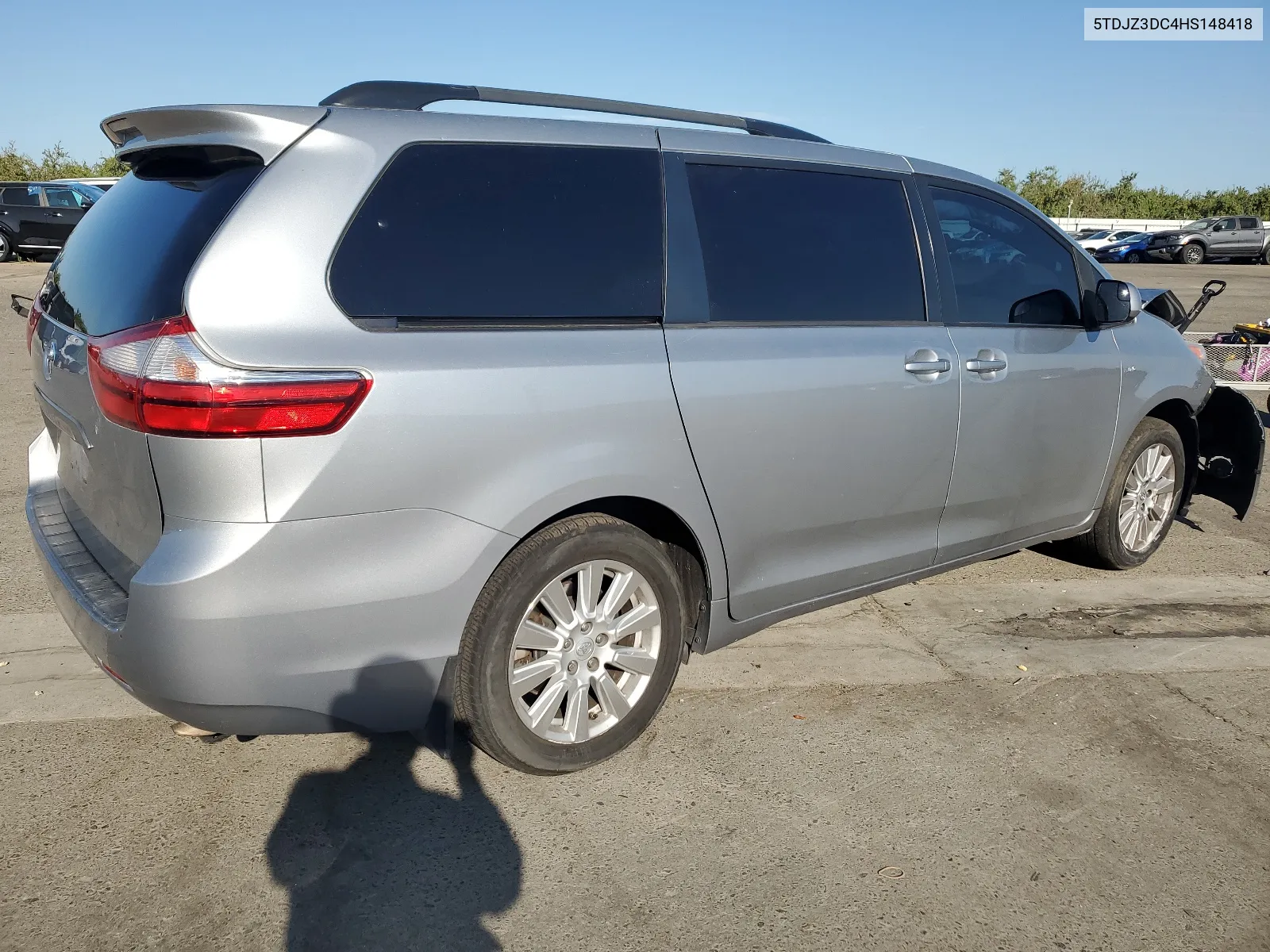 5TDJZ3DC4HS148418 2017 Toyota Sienna Le