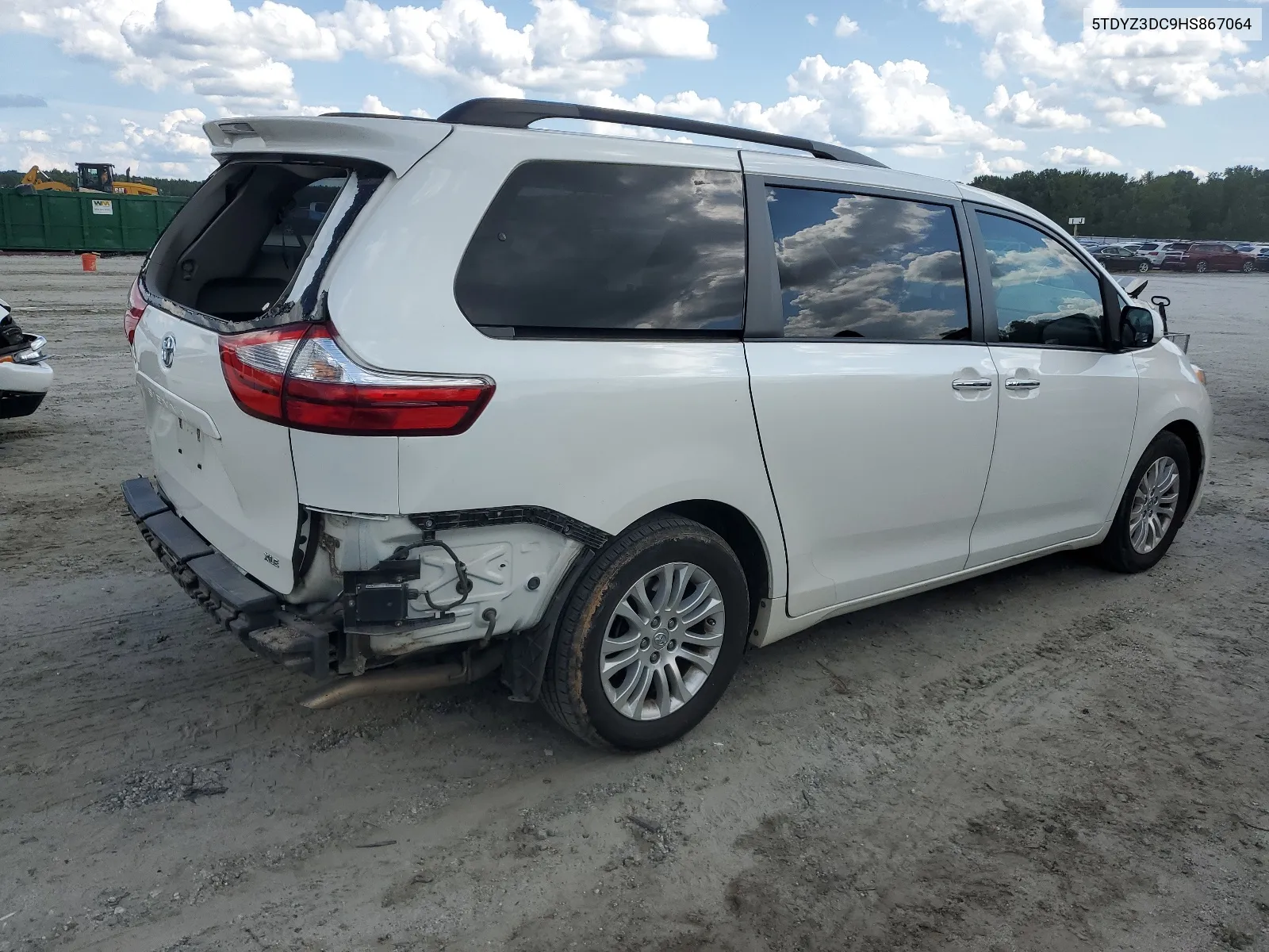 2017 Toyota Sienna Xle VIN: 5TDYZ3DC9HS867064 Lot: 66787674