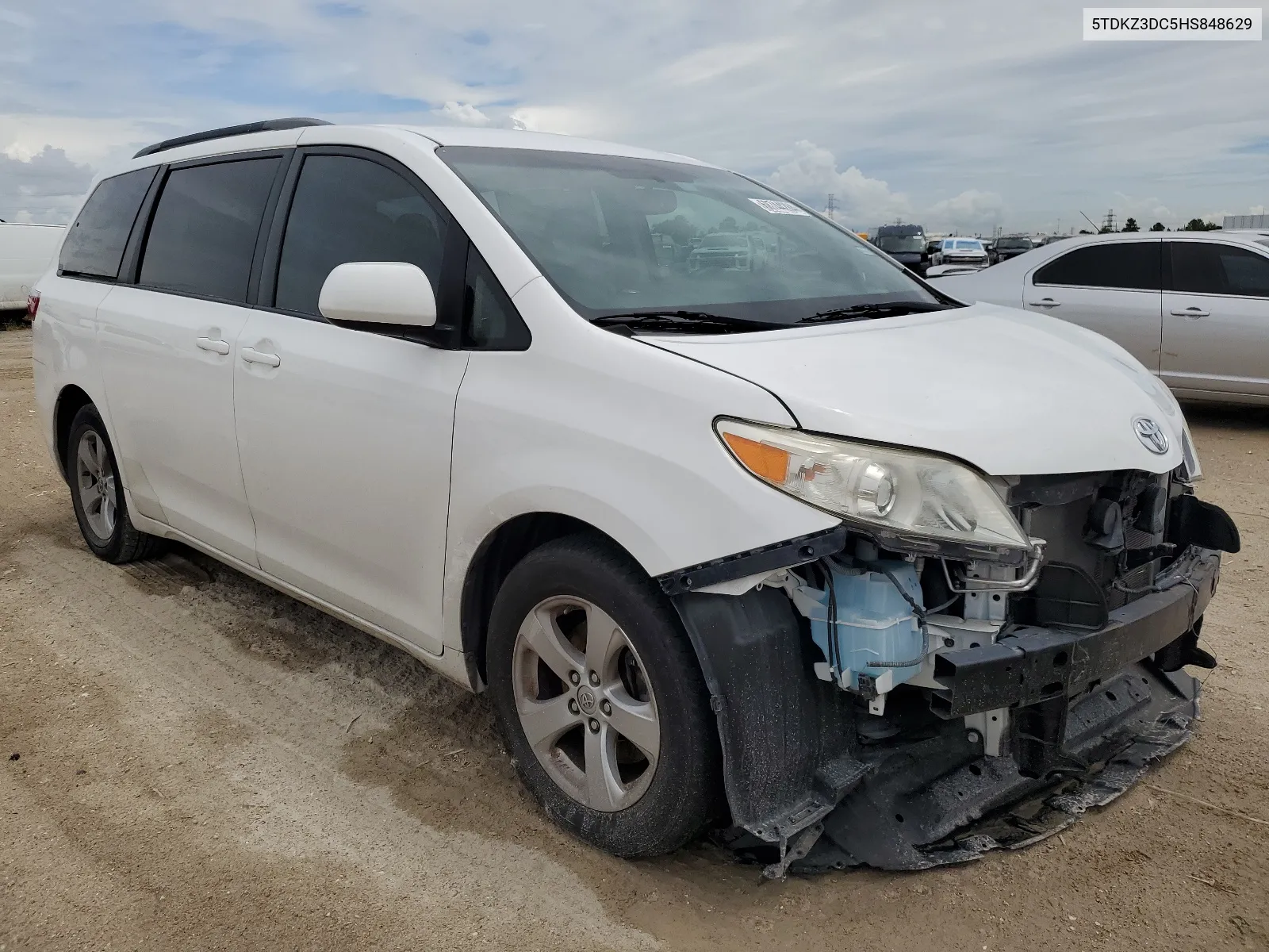 2017 Toyota Sienna Le VIN: 5TDKZ3DC5HS848629 Lot: 68744284