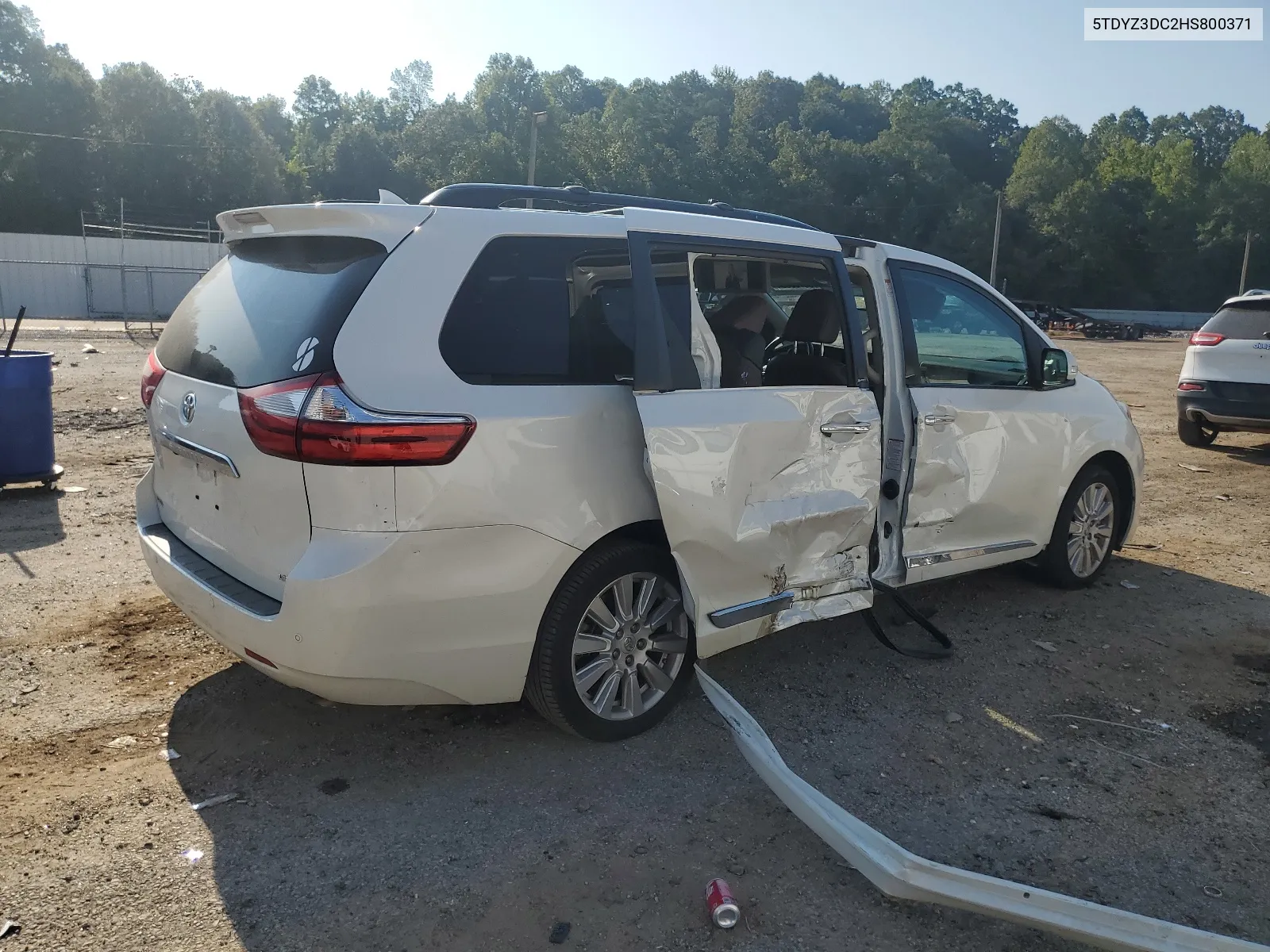 2017 Toyota Sienna Xle VIN: 5TDYZ3DC2HS800371 Lot: 68753064