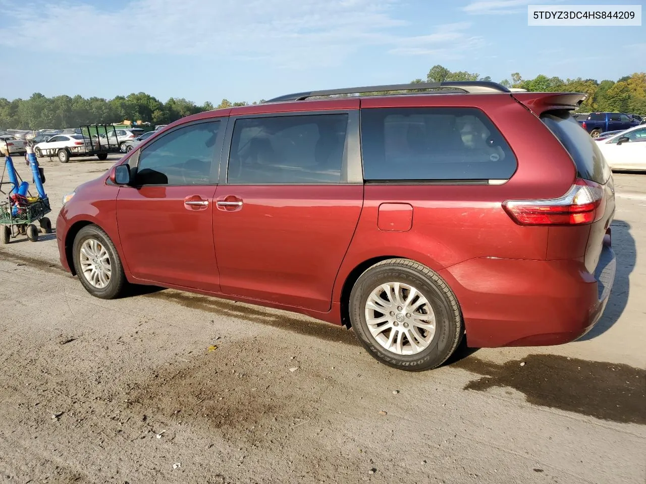 5TDYZ3DC4HS844209 2017 Toyota Sienna Xle