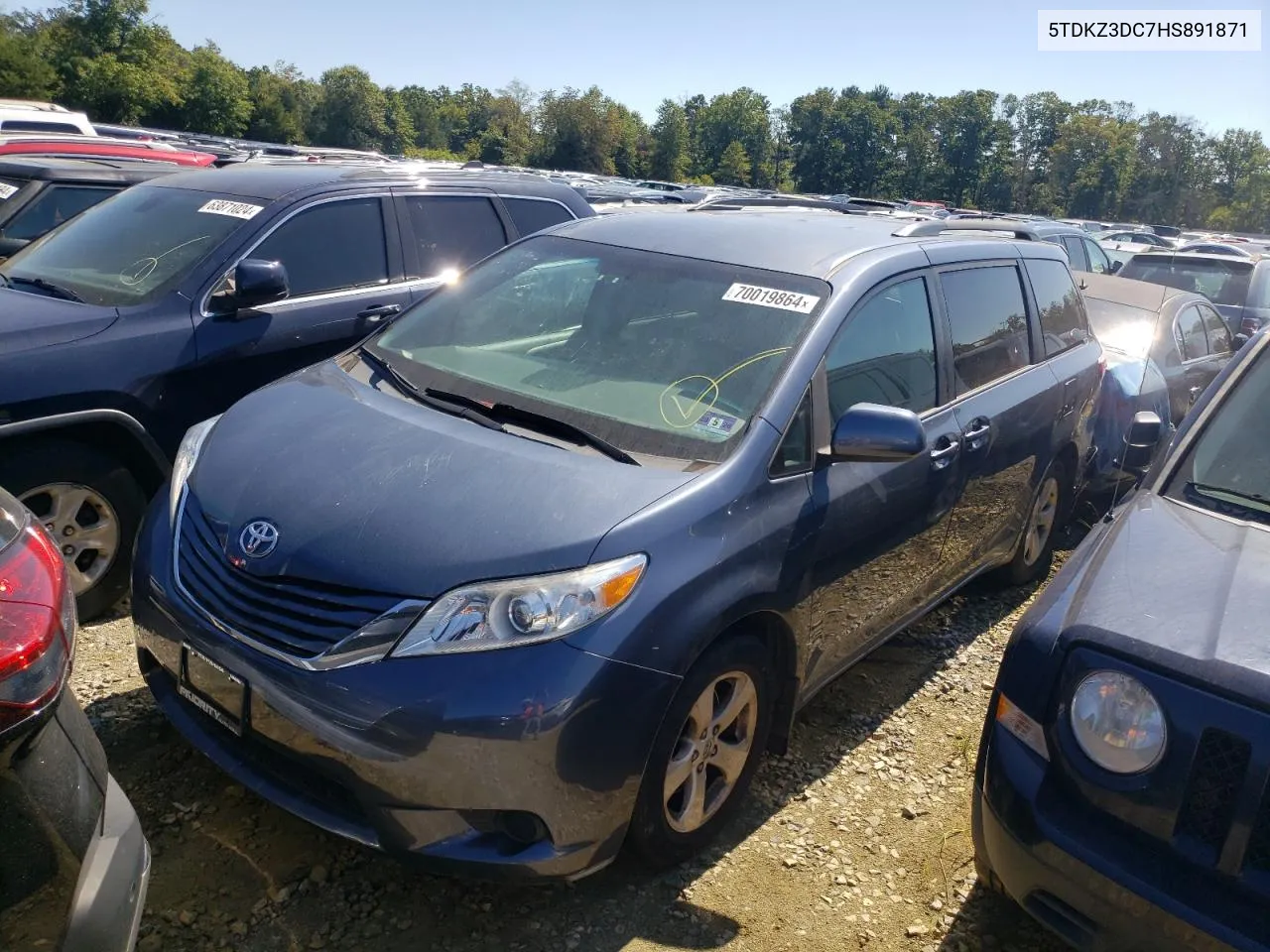 2017 Toyota Sienna Le VIN: 5TDKZ3DC7HS891871 Lot: 70019864