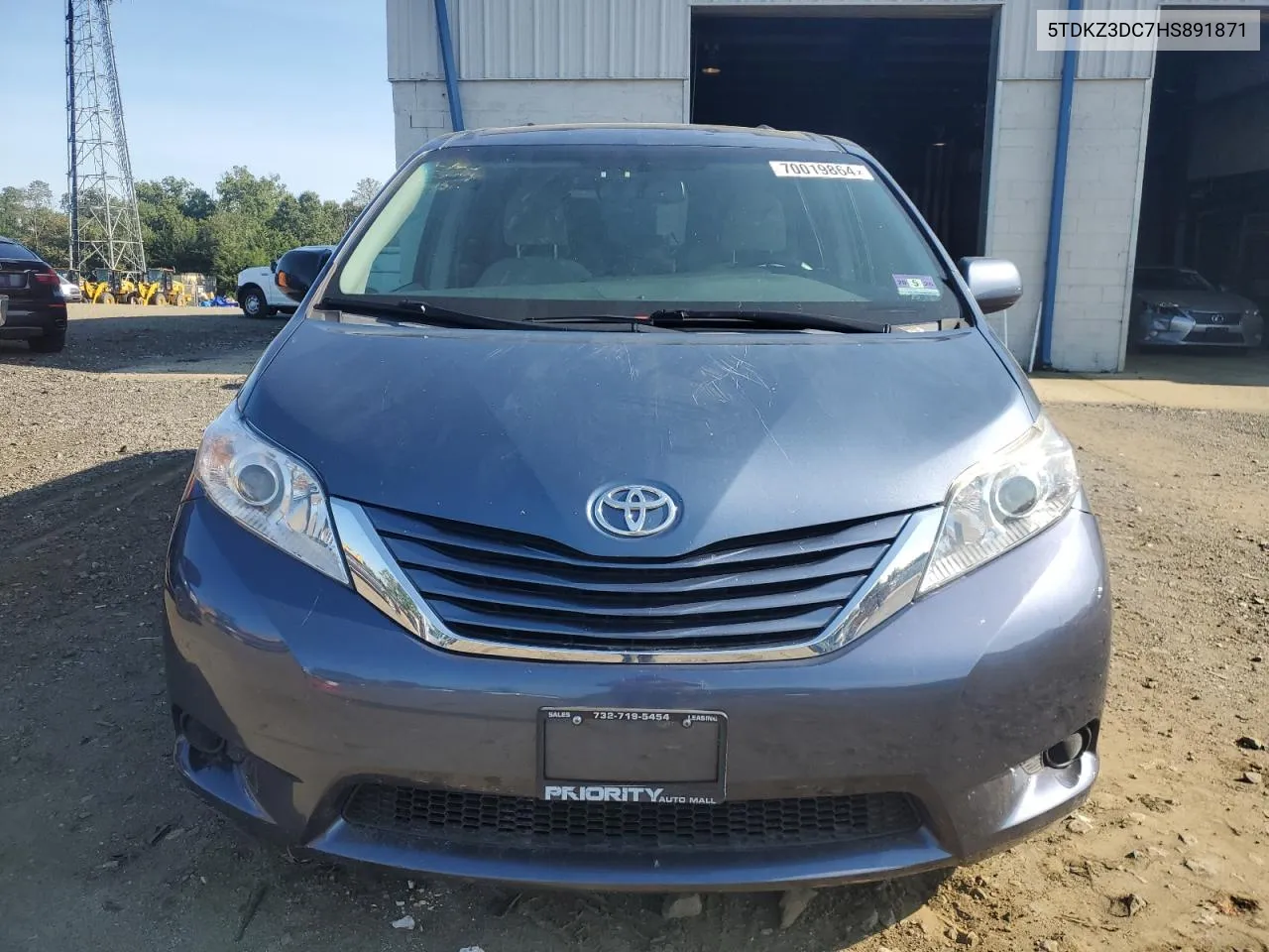 5TDKZ3DC7HS891871 2017 Toyota Sienna Le